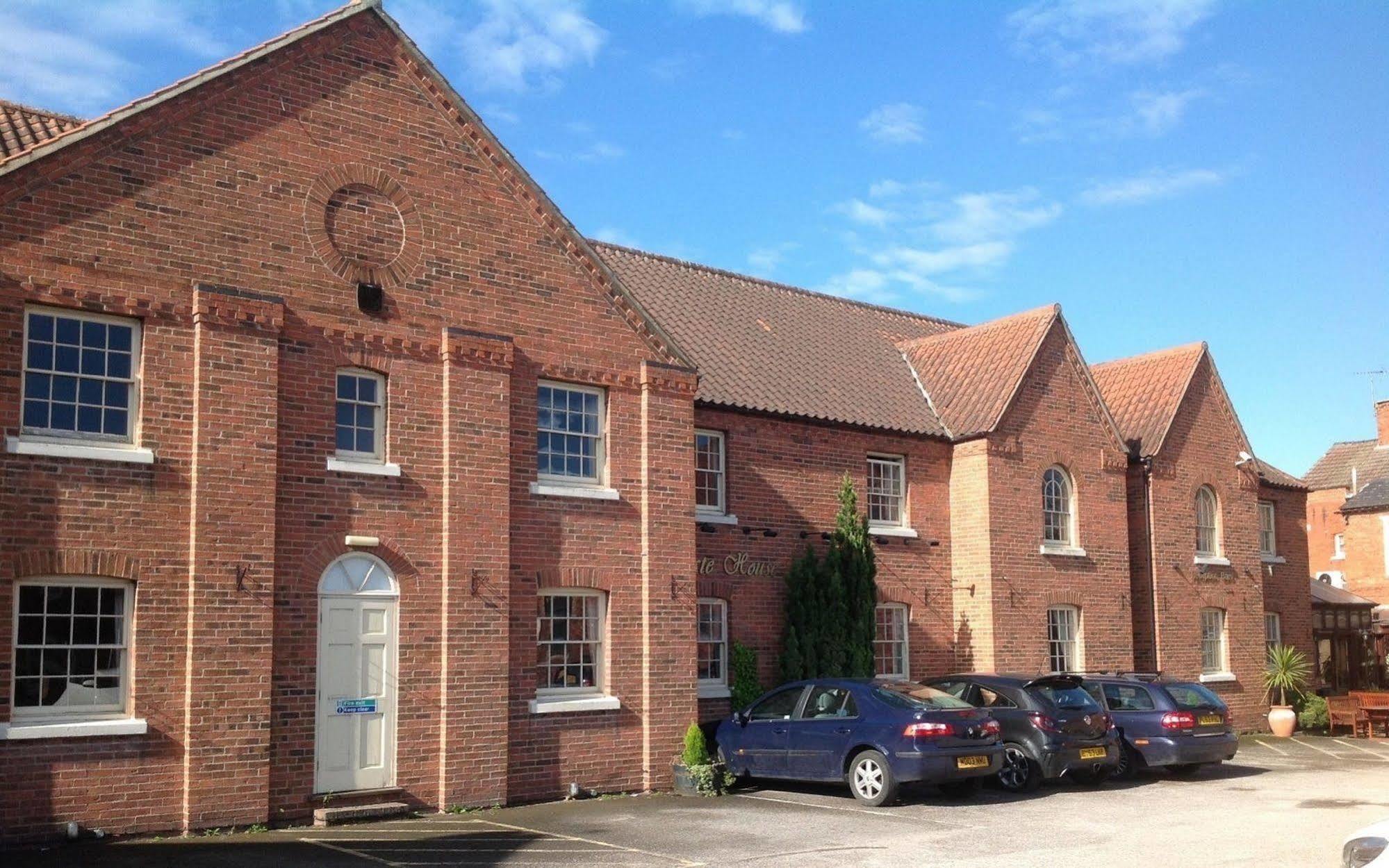 โรงแรมมิลเกต เฮาส์ Newark-on-Trent  ภายนอก รูปภาพ